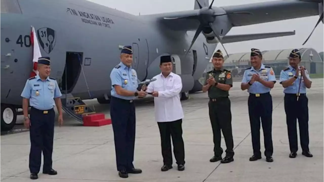 Menhan Prabowo Serah Terima Unit Kedua Pesawat C-130J Super Hercules ke KSAU