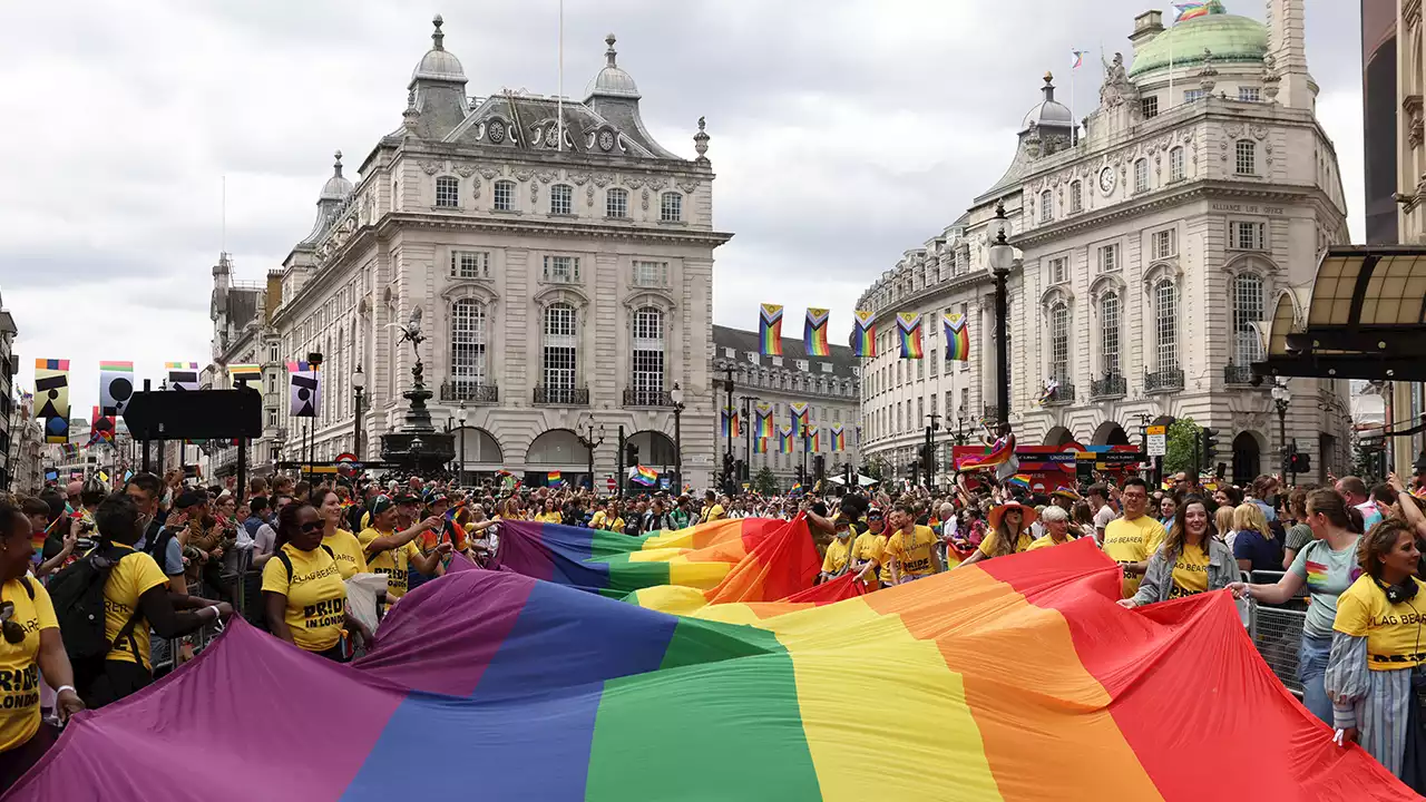 UK schools push 'gender badges' on 7-year-olds, LGBT ideology on religious students: watchdog