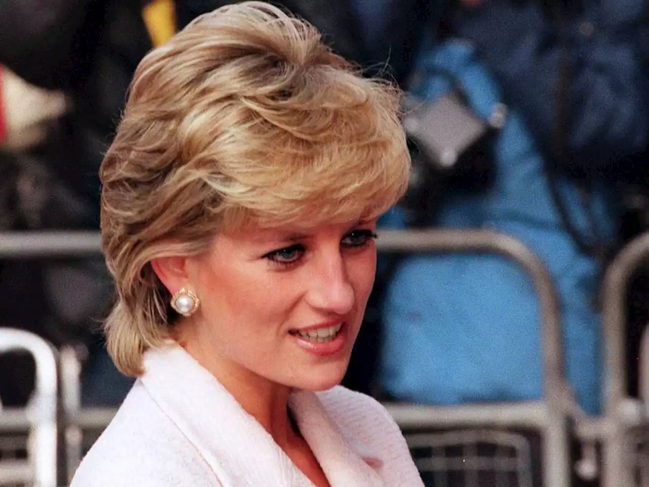 Dal fantasma di Diana allo spettro di Elisabetta I: le storie più inquietanti alla corte dei Windsor