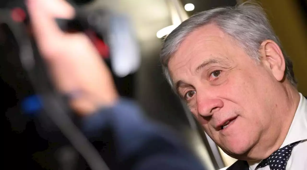 Forza Italia, il Comitato di presidenza candida Tajani alla guida