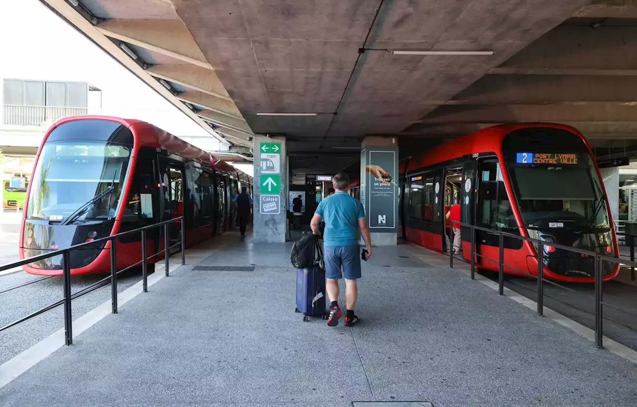 Nice remet en place un tarif « spécial touristes » (plus cher) à l’aéroport