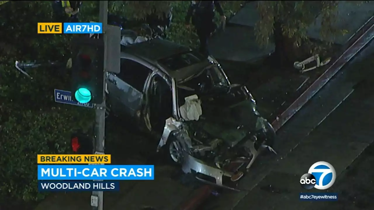 4 hospitalized after high-speed multi-car collision in Woodland Hills