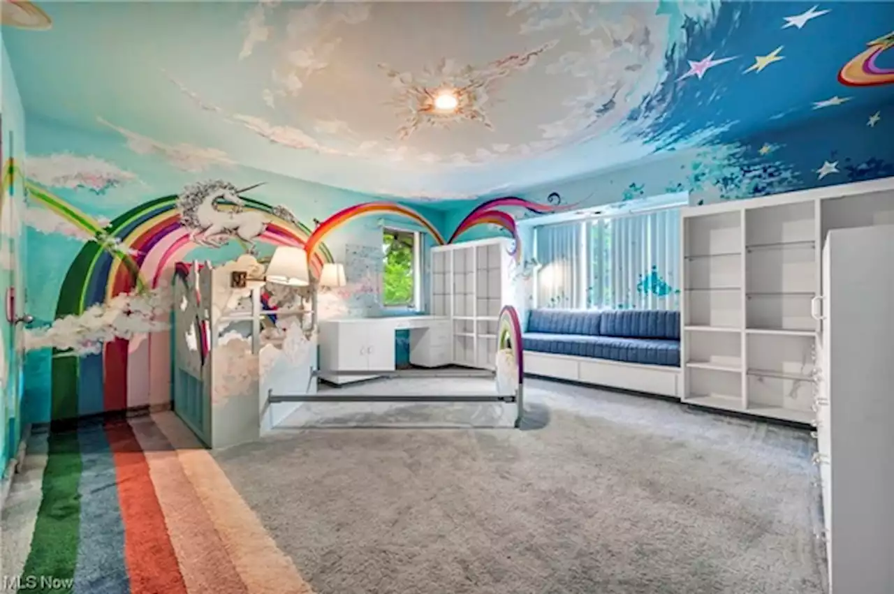 This Akron Home Boasts a Three-Story Don Drumm Art Piece and a Unicorn Bedroom