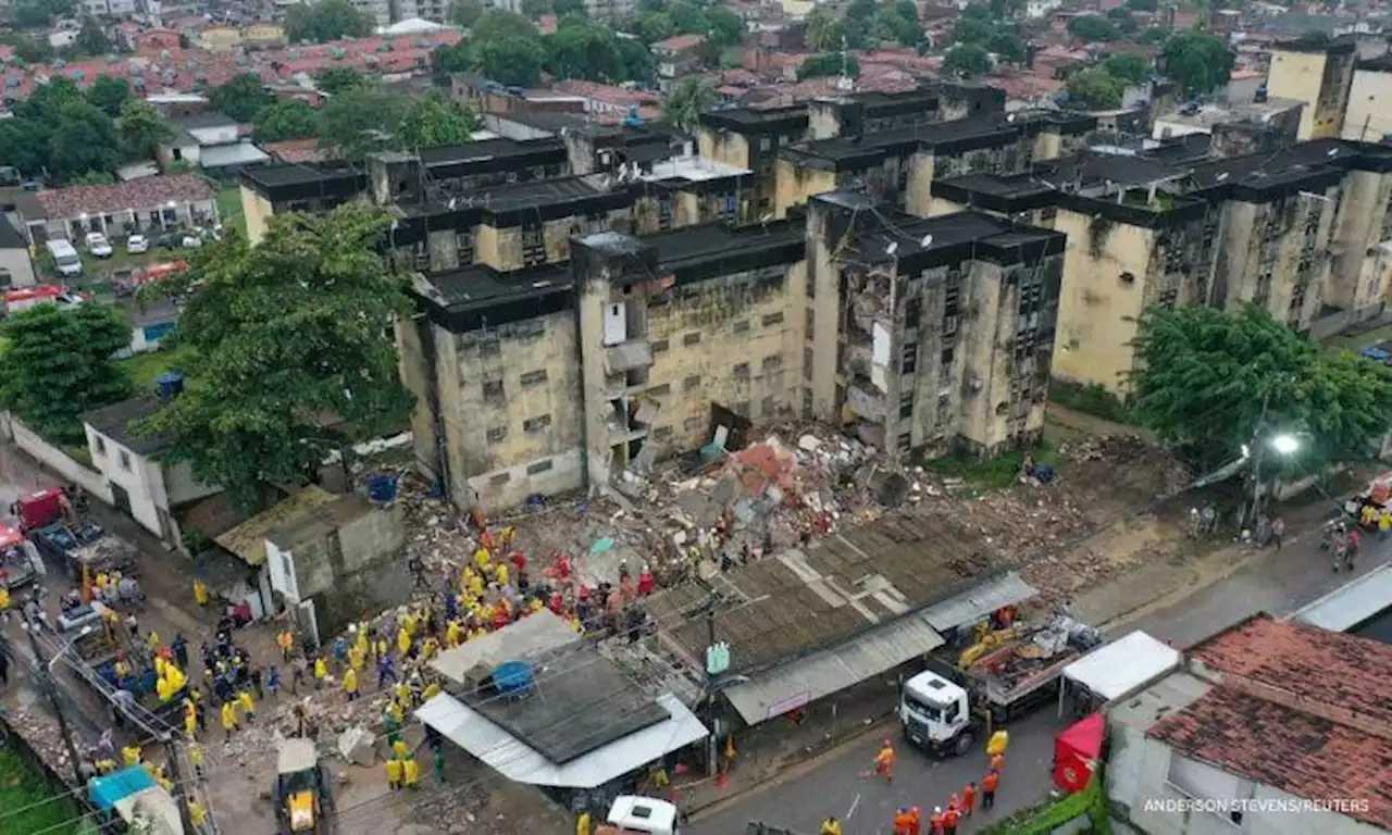 At least 8 killed in building collapse in Brazil