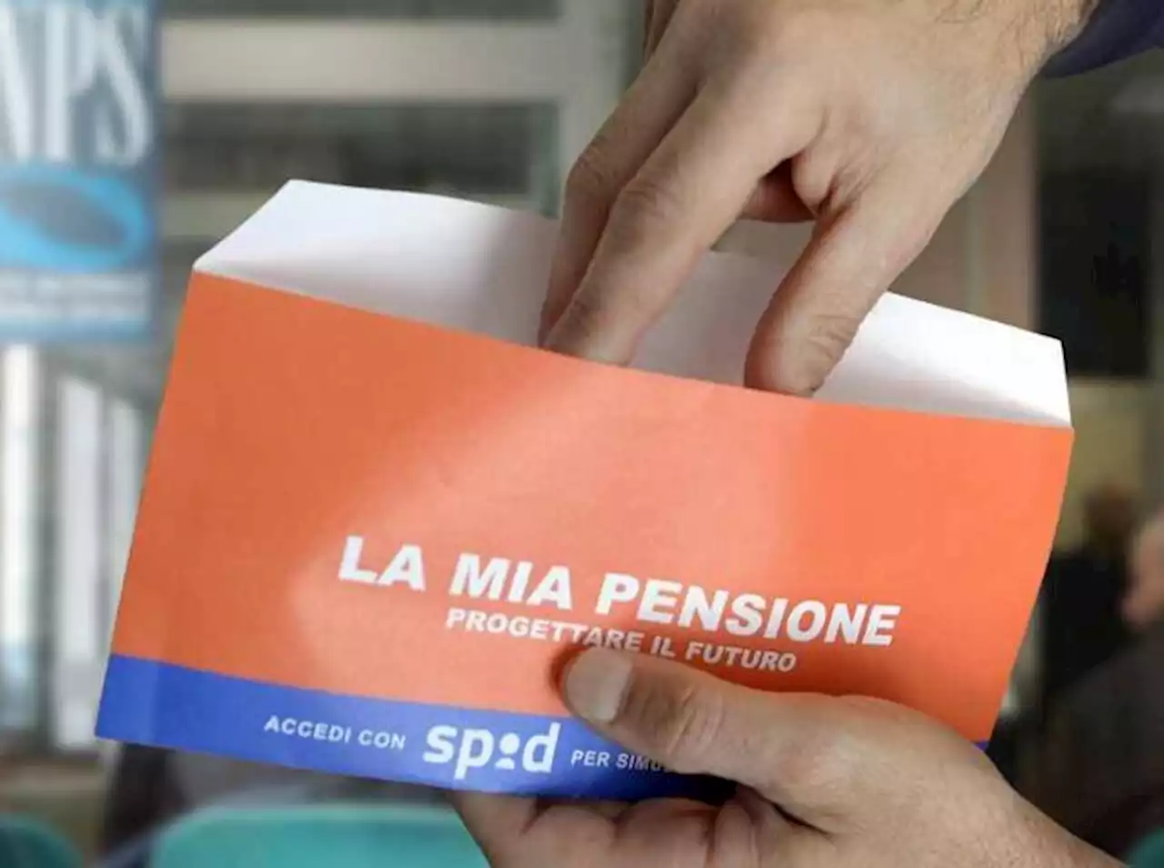 Pensione di vecchiaia, arriva l’accesso semplificato dell’Inps: cos’è e a chi è rivolto