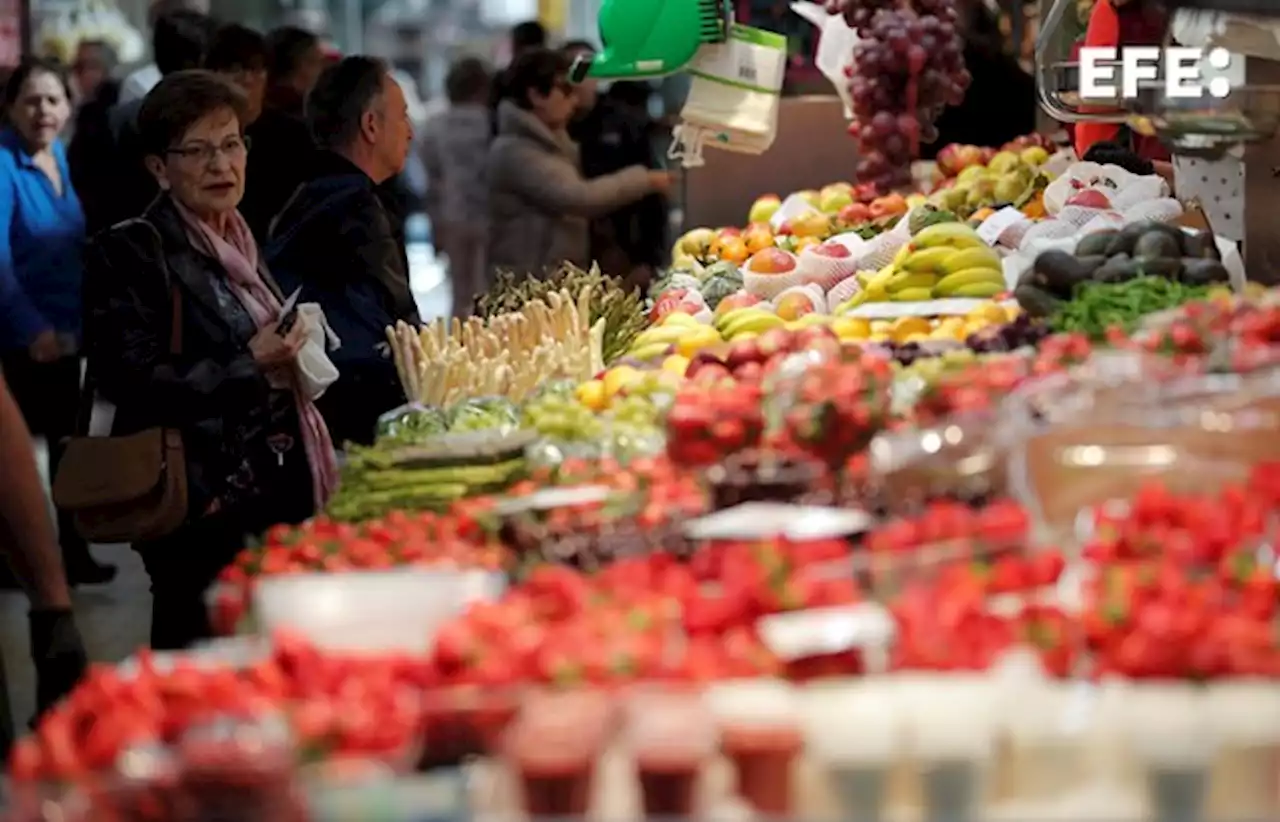 25 kilos de fruta menos en la cesta de la compra de los españoles