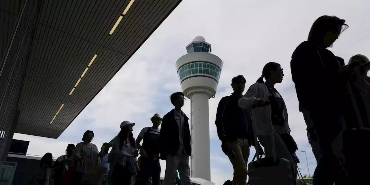 La Corte d’Appello olandese ha deciso che l'aeroporto di Amsterdam-Schiphol potrà limitare il numero di voli notturni e il transito di jet privati - Il Post