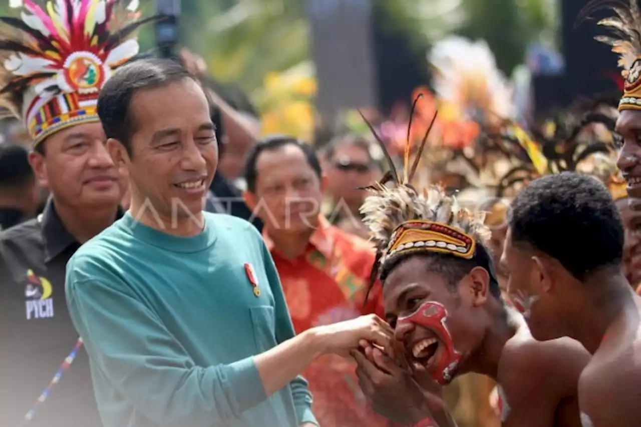 Presiden Jokowi Tegaskan Papua Aman, Pembangunan Tetap Berjalan