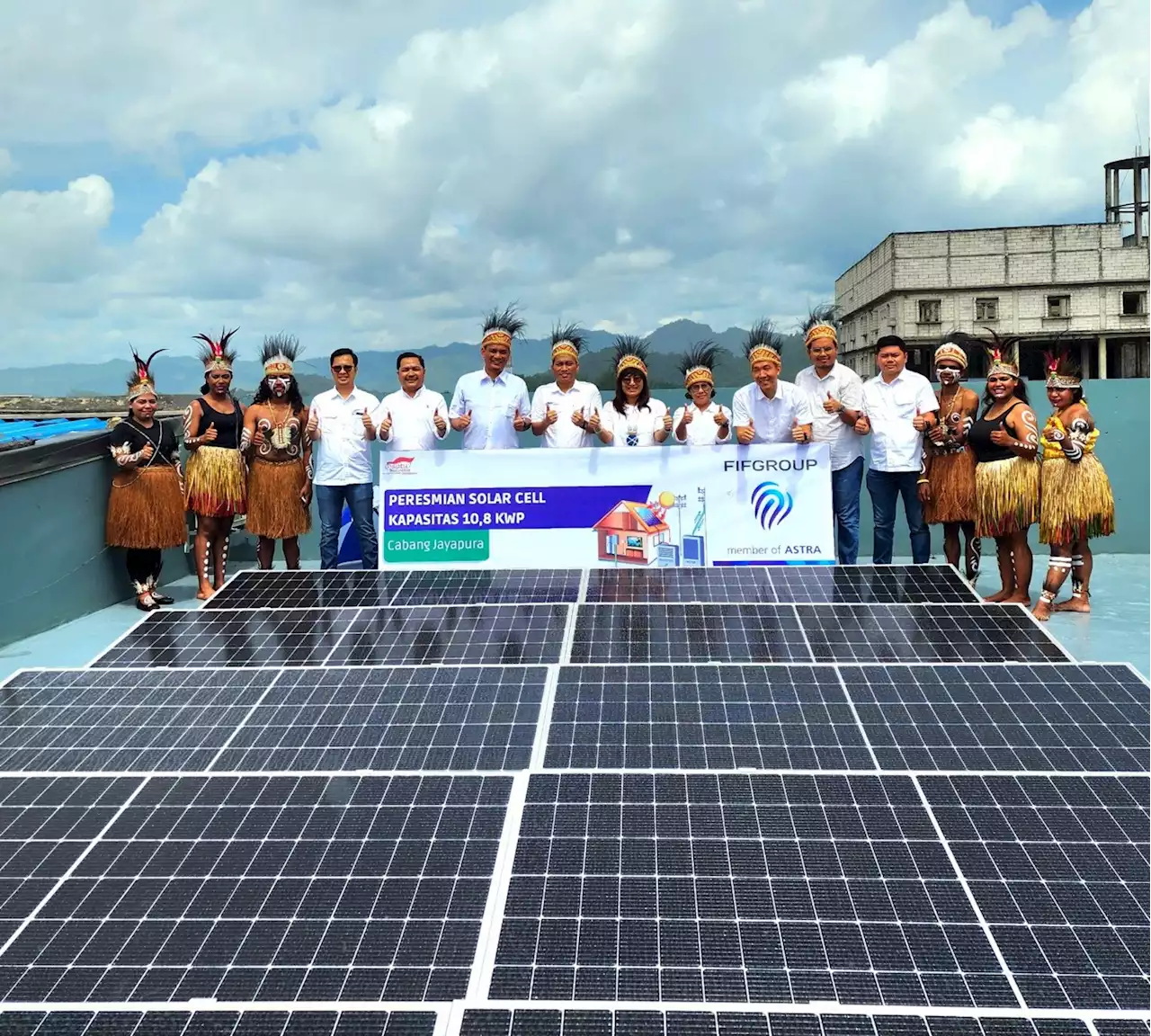 Dukung Masa Depan Hijau di Tanah Papua, FIFGroup Resmikan Solar Panel di Kantor Cabang Jayapura