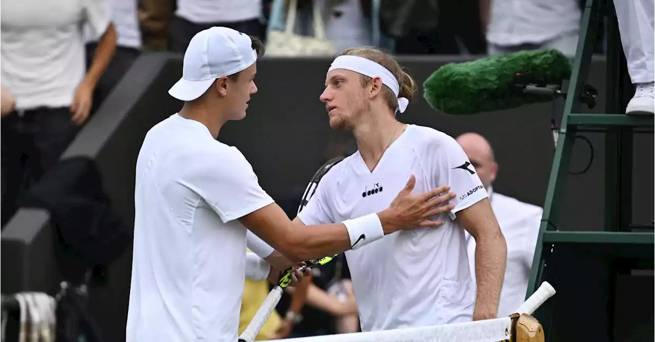 Underarm serve backfires on Davidovich Fokina as Rune prevails in five-set epic