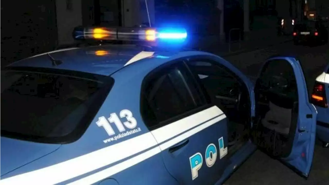 Rissa all'ingresso del parco, 26enne colpito con un taglierino alla gola. È grave