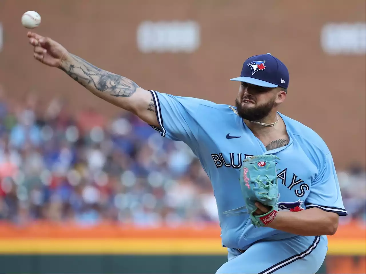 Alek Manoah a hit in Motown as righty makes return in Jays' win over Tigers