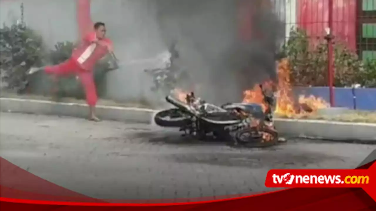 Mau Isi Bensin, Sepeda Motor Hangus Terbakar di SPBU Ngawi