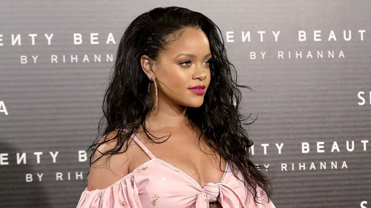 Goodhairday: Rihanna, camaleonte di capelli a effetti speciali