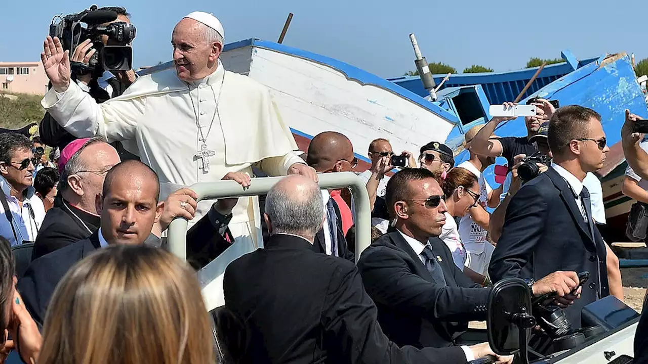 Lampedusa ricorda la visita di Papa Francesco e chiede che il mare torni ad essere luogo di vita