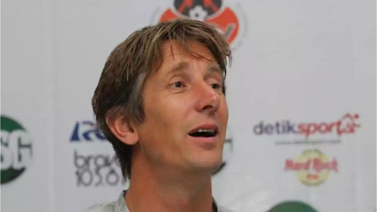 Dialami Kiper Edwin van der Sar, Pendarahan Otak Bisa Picu Kematian?