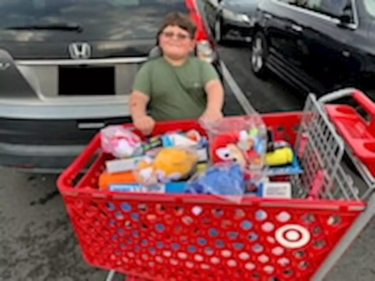 YouTuber pranked 8-year-old at Target, so locals gave child a shopping spree