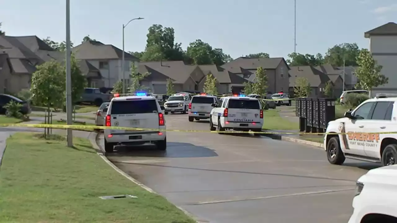 Fort Bend Co. Sheriff's Office responding to apparent home invasion in Sugar Land subdivision