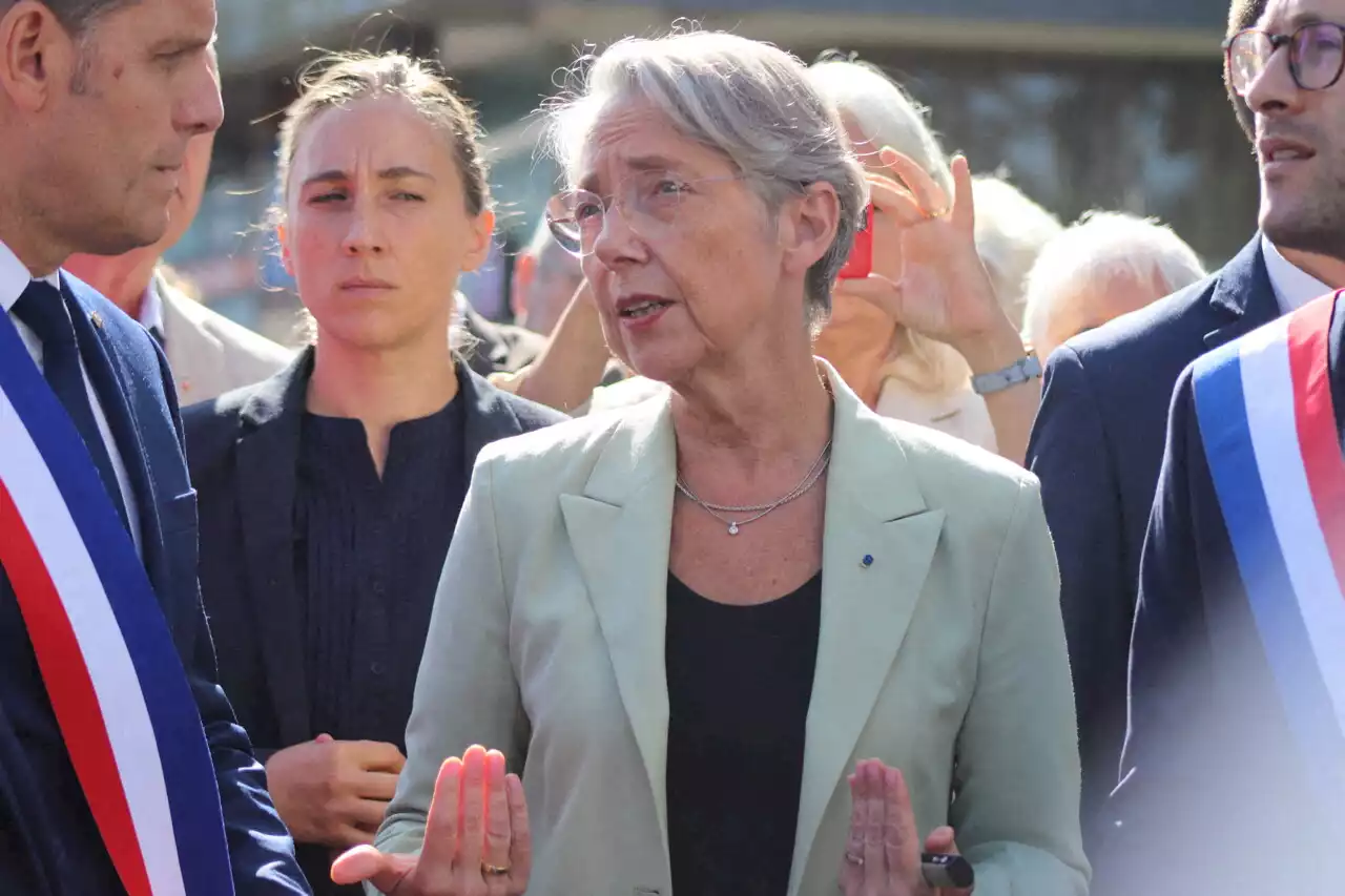 Une amende pour les mineurs en réflexion, annonce Elisabeth Borne