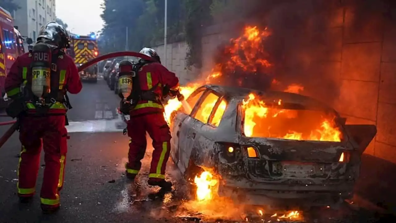 Voitures brûlées pendant les émeutes: comment faire appel au fonds de garantie des victimes?