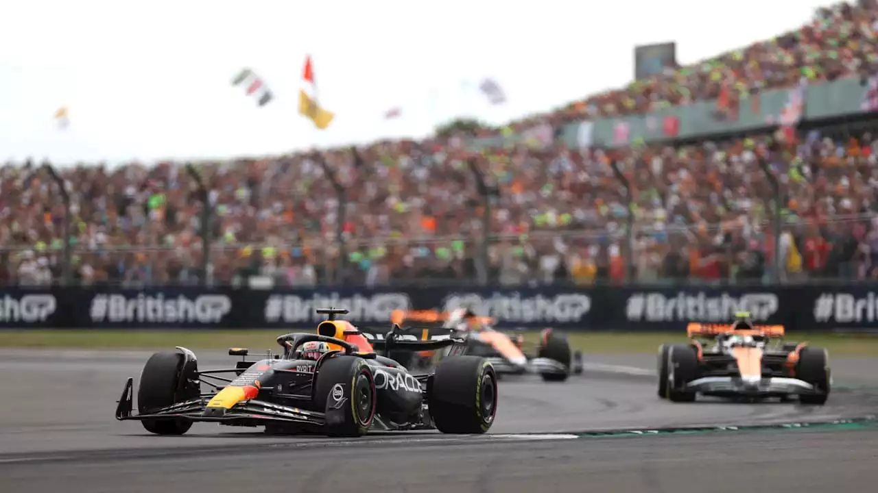 Formel 1 in Silverstone: Max Verstappen siegt bei Feuer-Rennen!