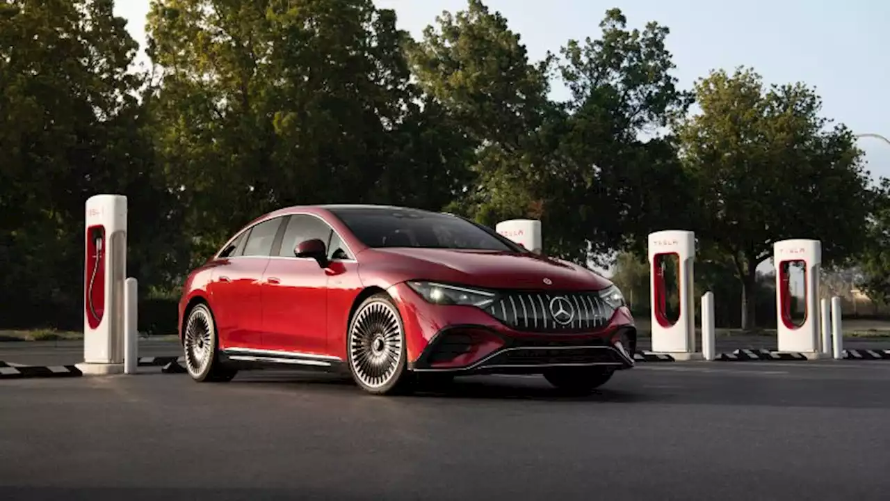 Mercedes-Benz to adopt Tesla's EV charging standard in North America | CNN Business