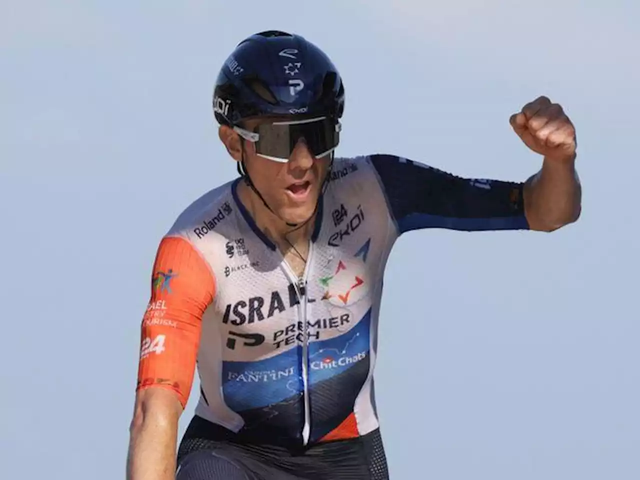 Tour, Woods vince sul Puy de Dome: Pogacar guadagna ancora su Vingegaard, sono vicinissimi