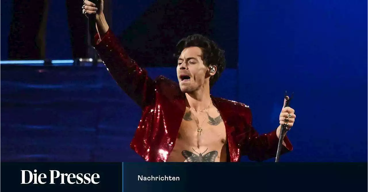 Harry Styles bei Wien-Konzert offenbar am Auge getroffen