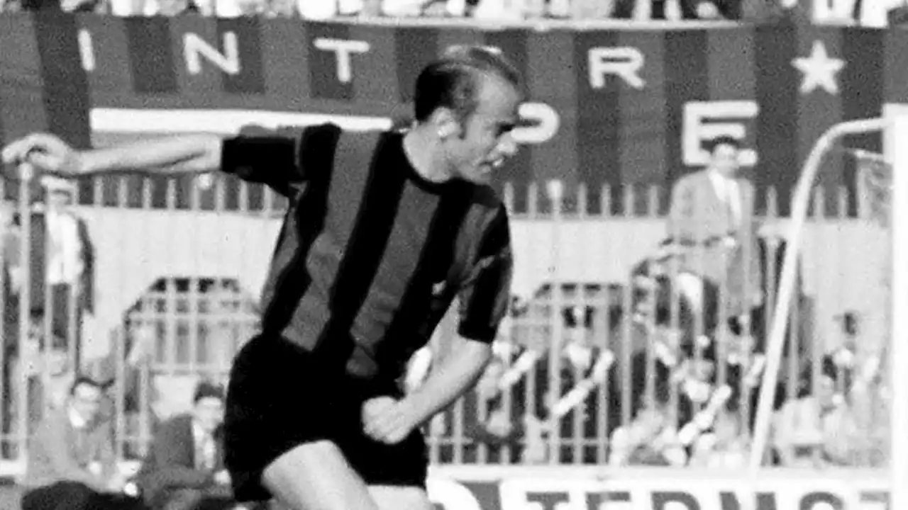 Luisito Suarez muore a 88 anni: era stato un pilastro di Barcellona e Inter