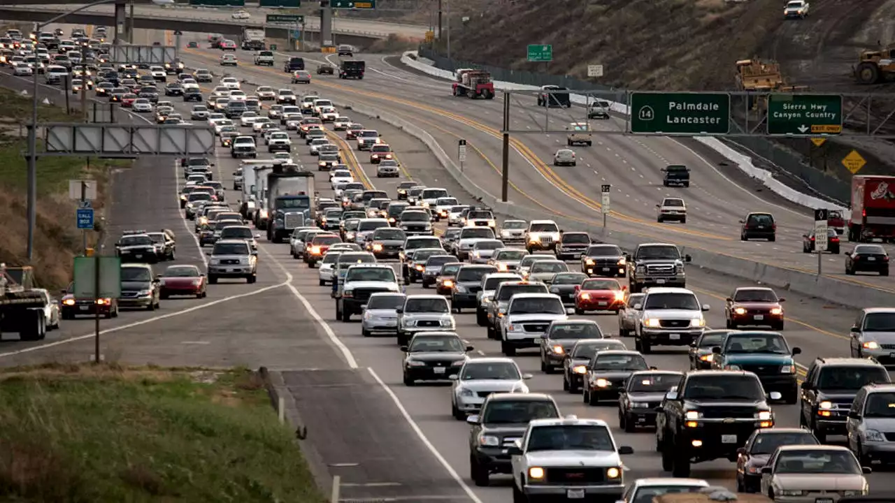 2 women shot on 14 Fwy in Palmdale: CHP