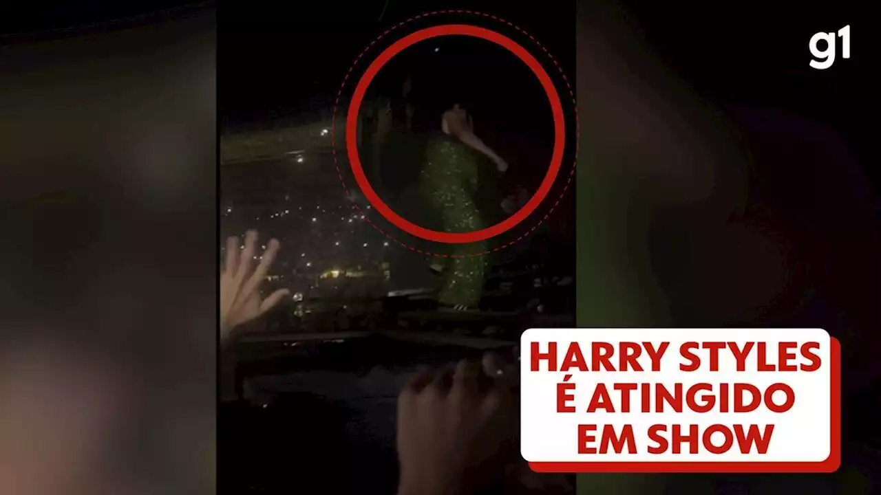 Harry Styles é atingido por objeto durante apresentação em Viena