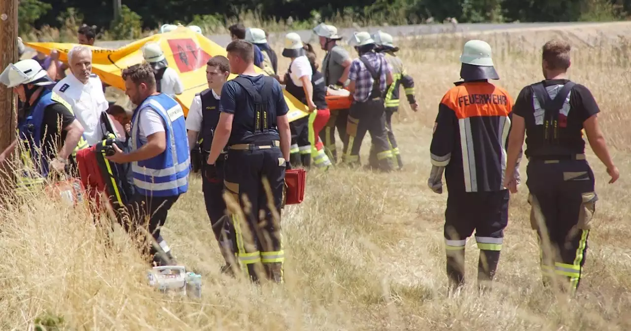 Traktor rutscht bei Wörth an der Donau ab – zwei Verletzte - idowa