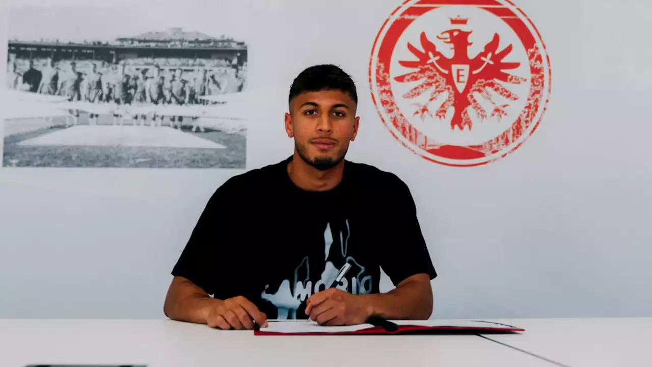 Eintracht stattet Ghotra mit Profivertrag aus