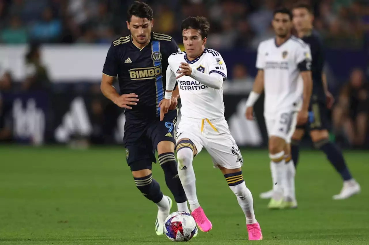 Galaxy improves unbeaten streak to seven consecutive games with win over Philadelphia