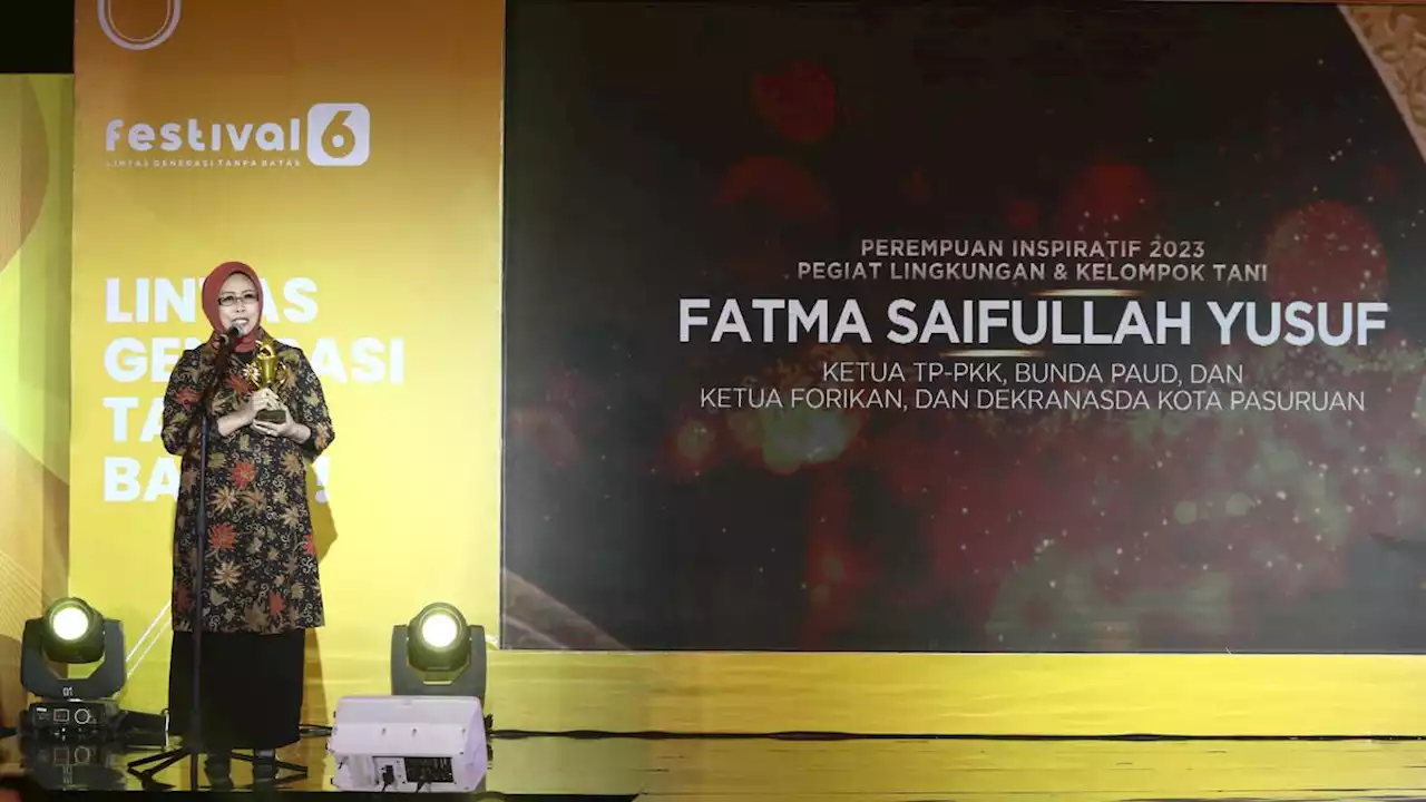 Fokus pada Dunia Pendidikan, Bunda Fatma Raih Penghargaan Perempuan Inspiratif di Festival 6