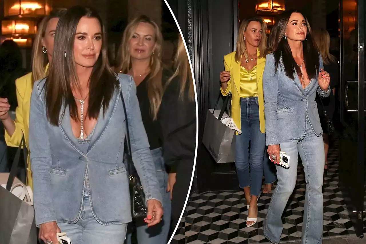 Kyle Richards has girl’s night out with Teddi Mellencamp amid marital woes with Mauricio Umansky