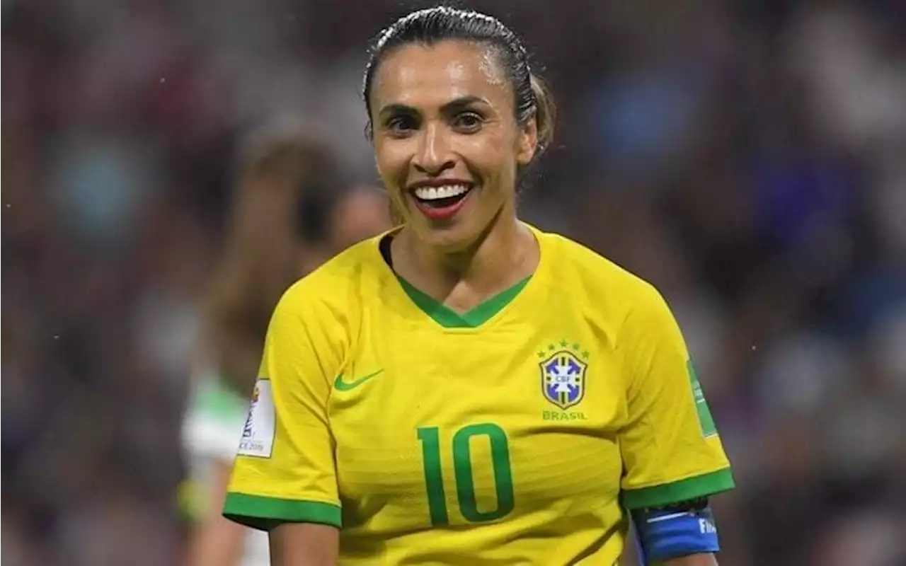 Marta treina normalmente com seleção brasileira; Nycole permanece fora