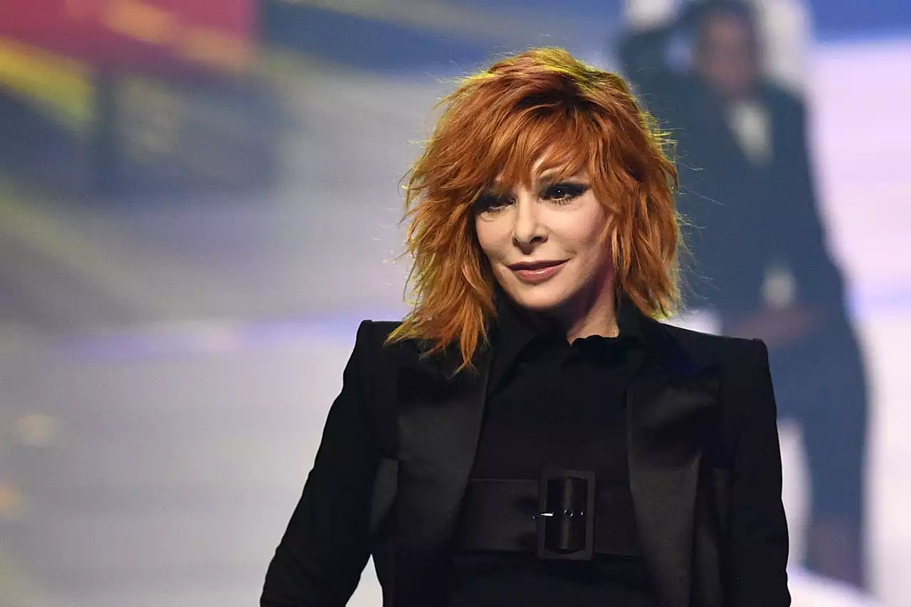 Mylène Farmer : les concerts au Stade de France reportés à septembre 2024, une 3e date annoncée