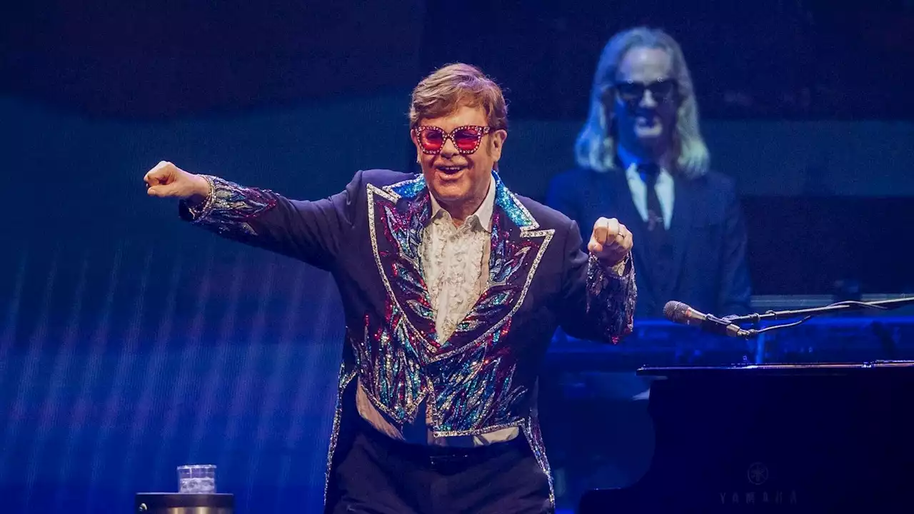 Sir Elton John plays last gig of farewell tour, closing with emotional message to fans