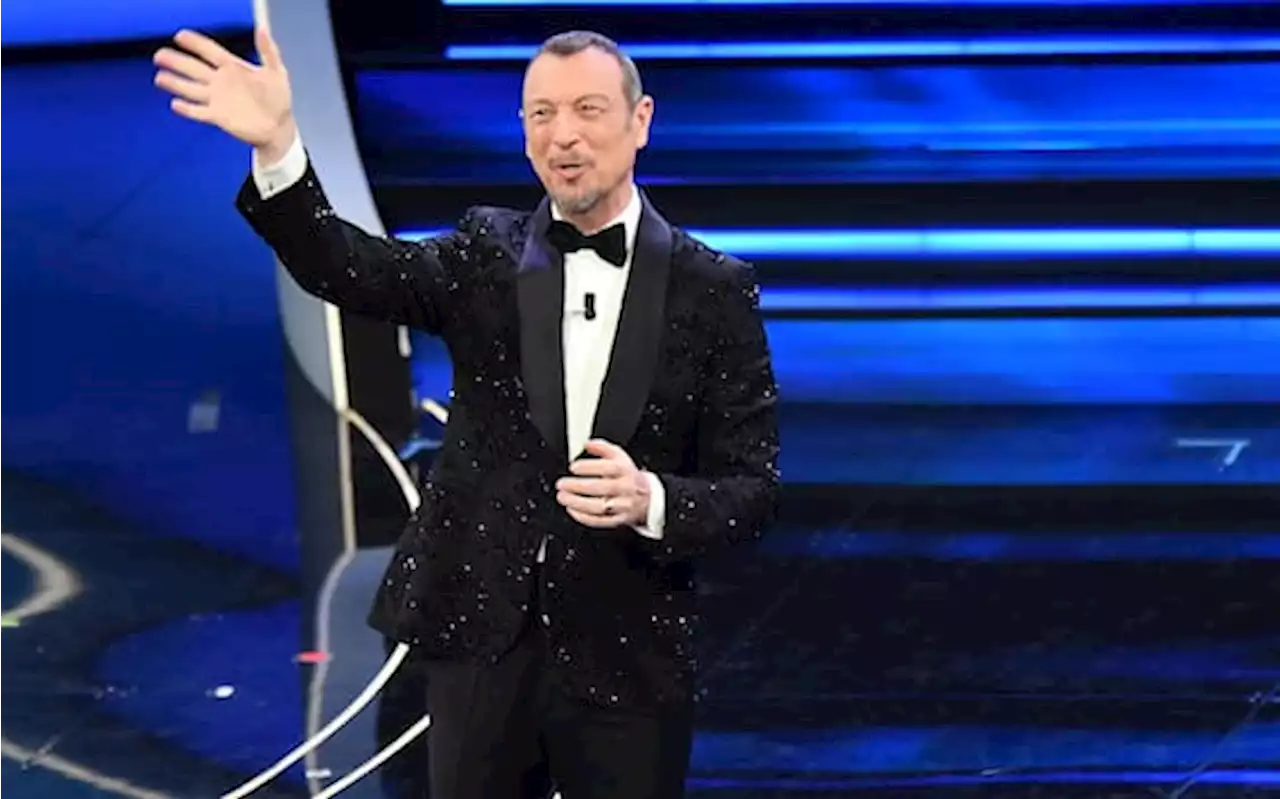 Sanremo 2024, Amadeus: 'I cantanti in gara saranno co-conduttori'