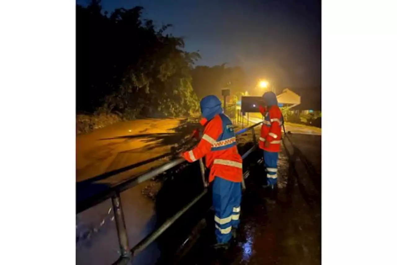 Six-hour downpour causes flash floods in Yan