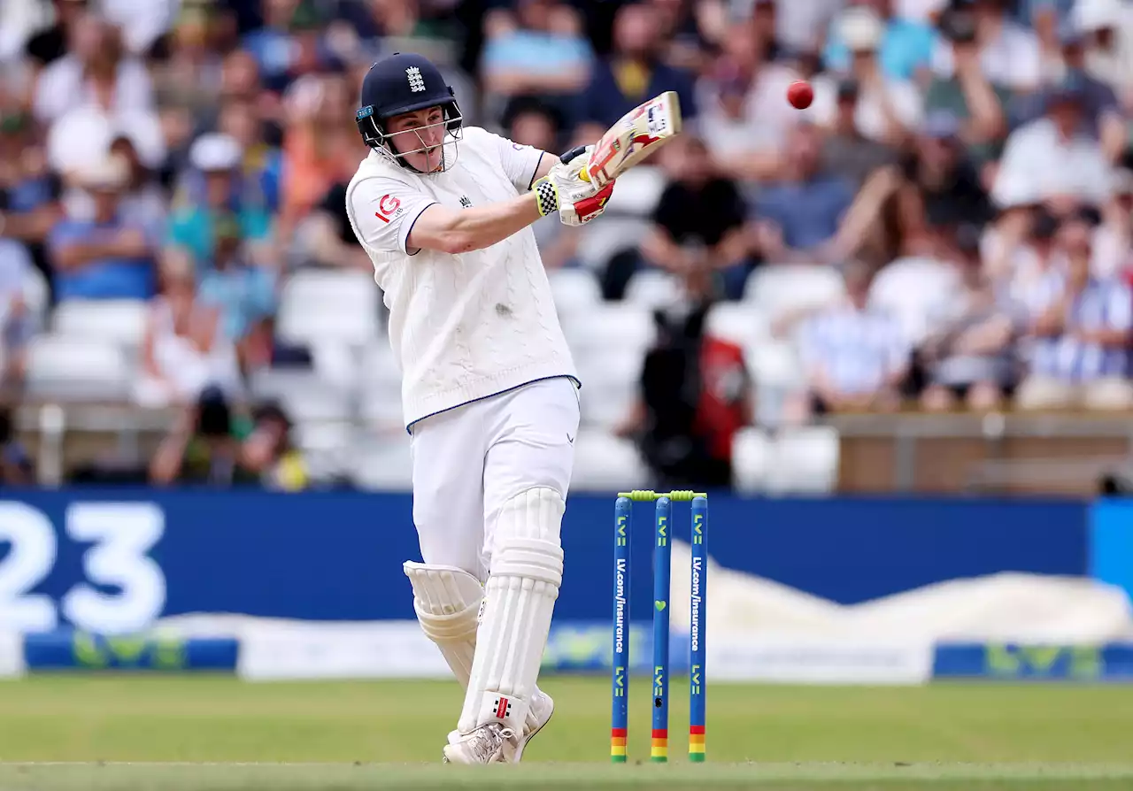 England keep Ashes hopes alive as Brook and Woakes inspire hosts to third Test win