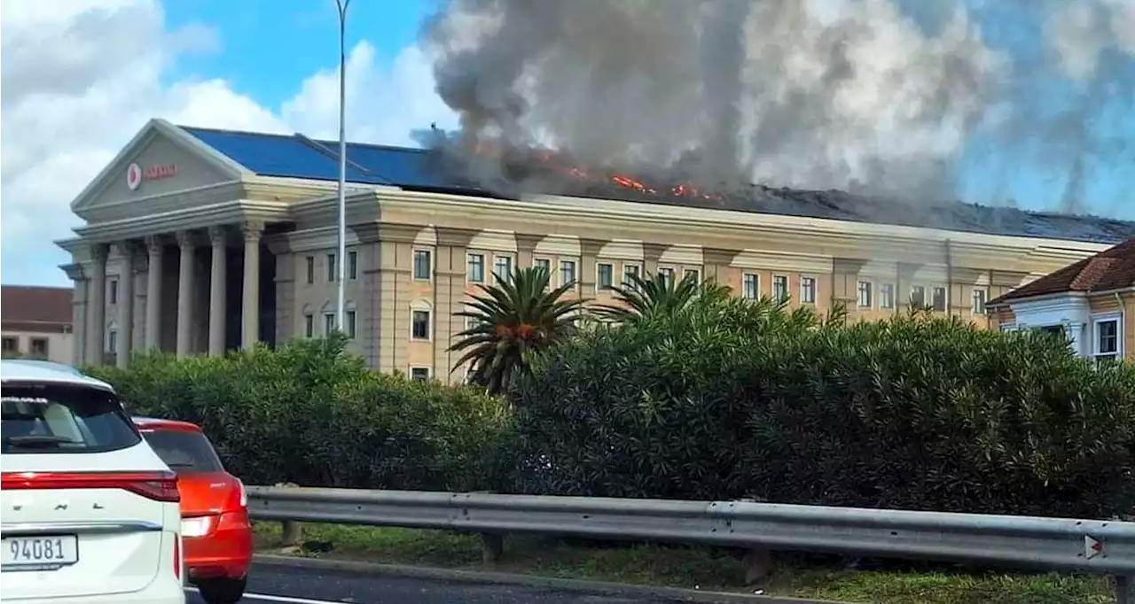 Vodacom's Cape Town head office is on fire - TechCentral