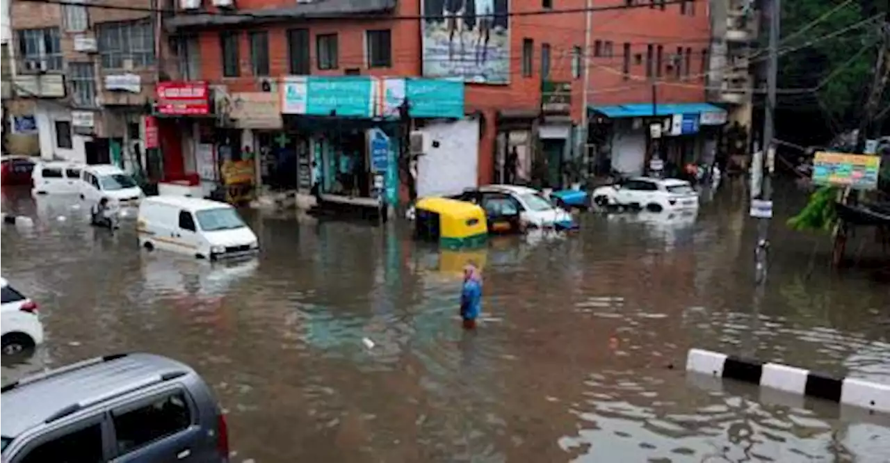 Worst rains in 20 years in New Delhi leave one person dead