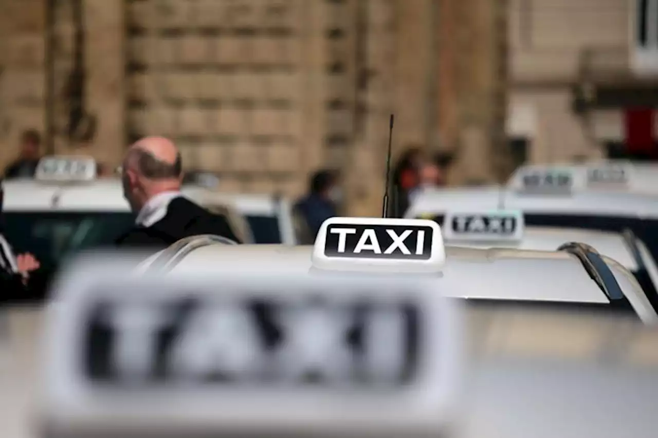 Antitrust, al via attività verifica su taxi: da tempi attesa a uso Pos