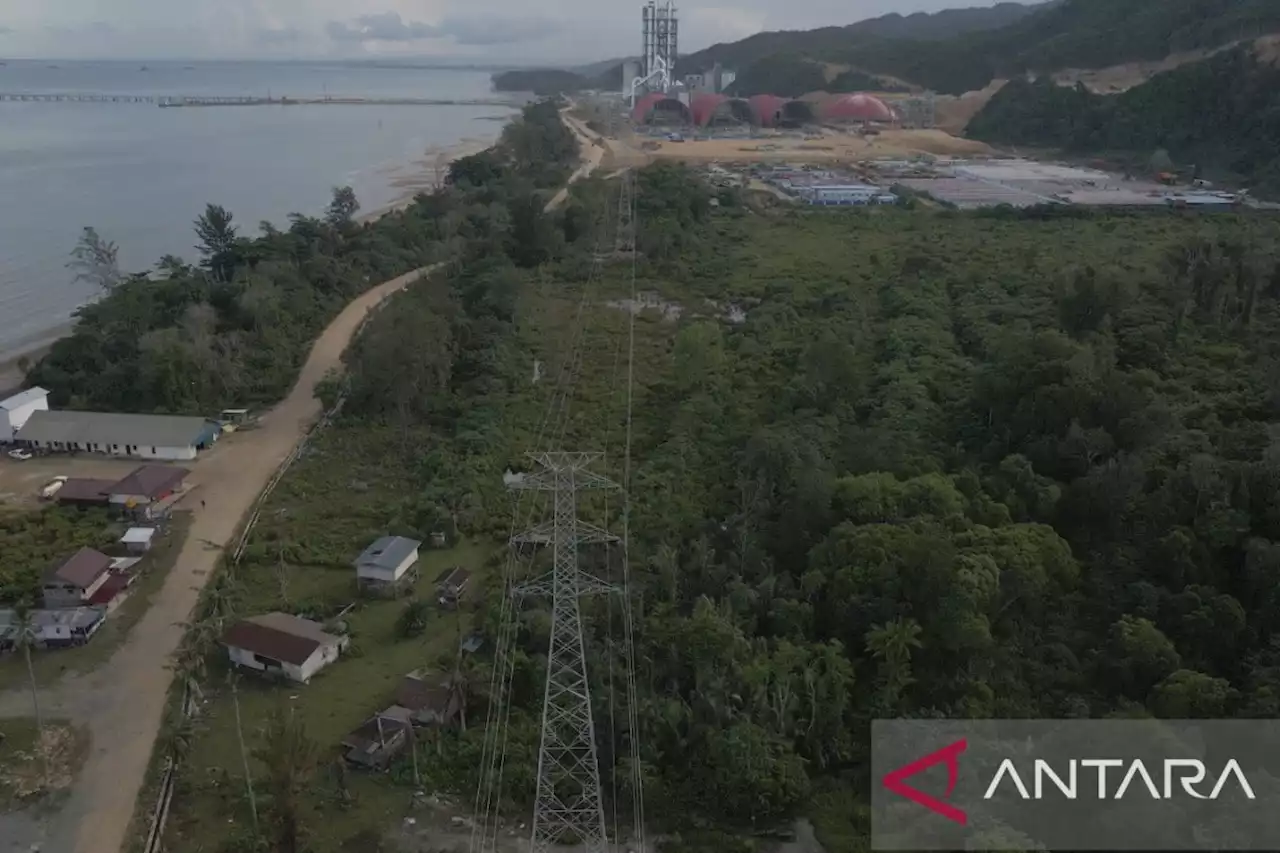 SUTT Maloy bantu PLN pasang ribuan sambungan baru dan tambah daya