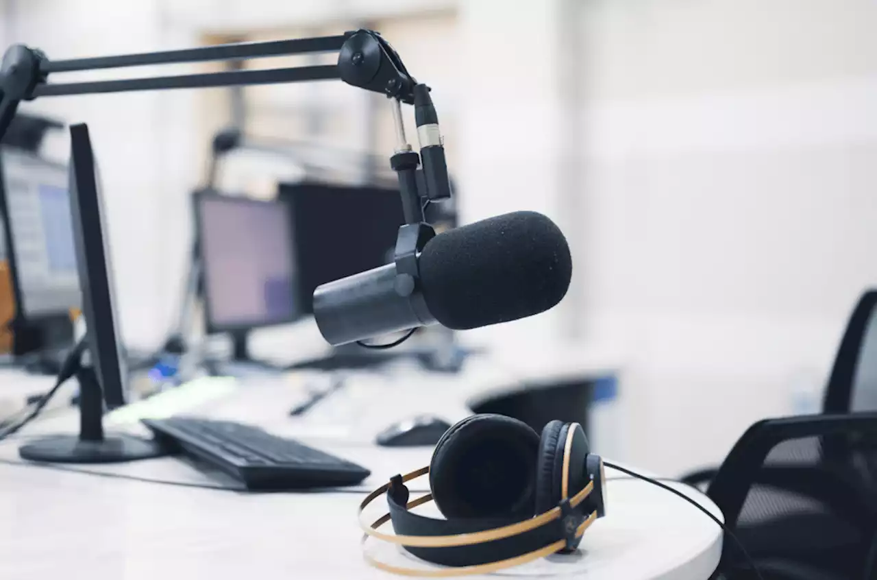 8 Podcast Equipment & Mics You’ll Need for a Successful Recording Session Every Time