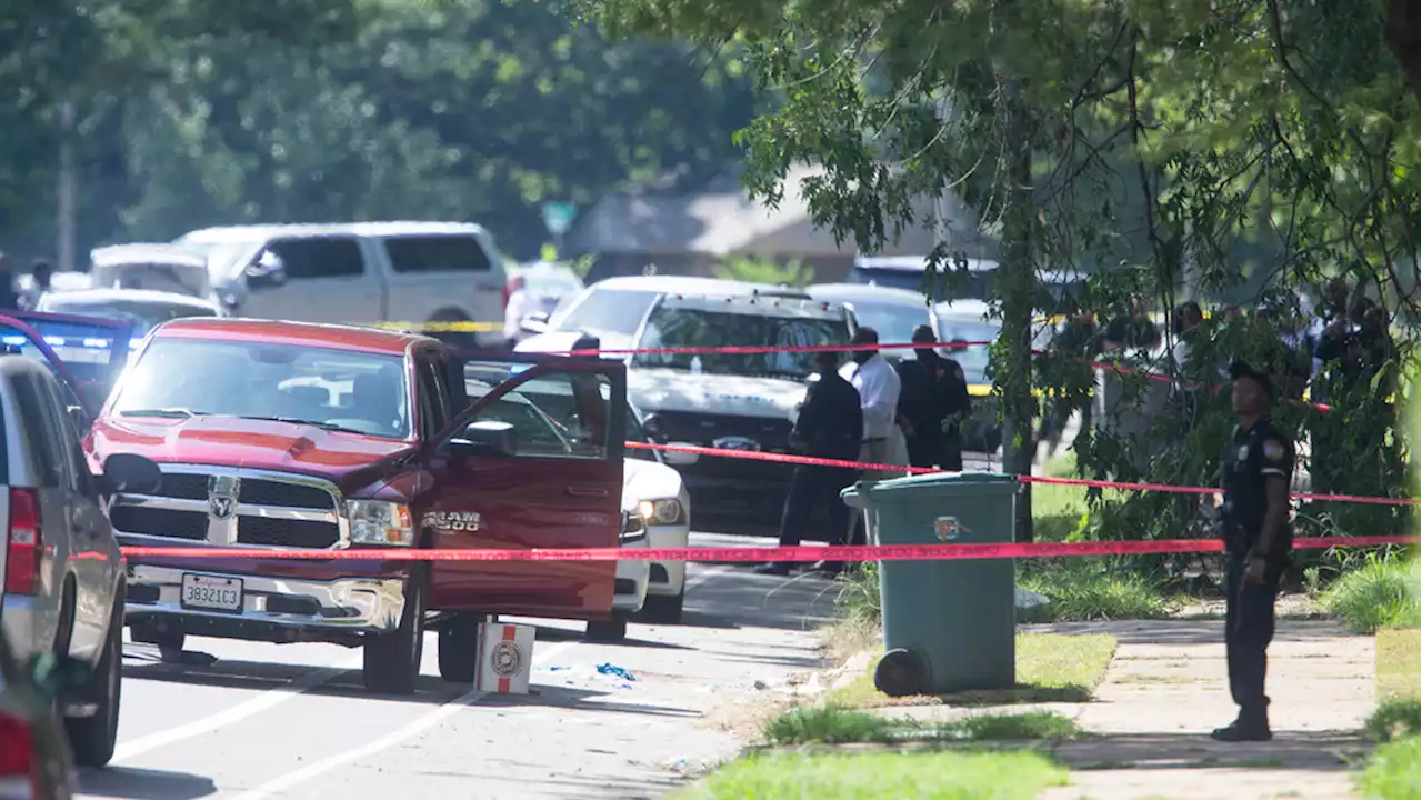 School shooting averted: Tennessee police shoot suspect after he fired shots outside Jewish school