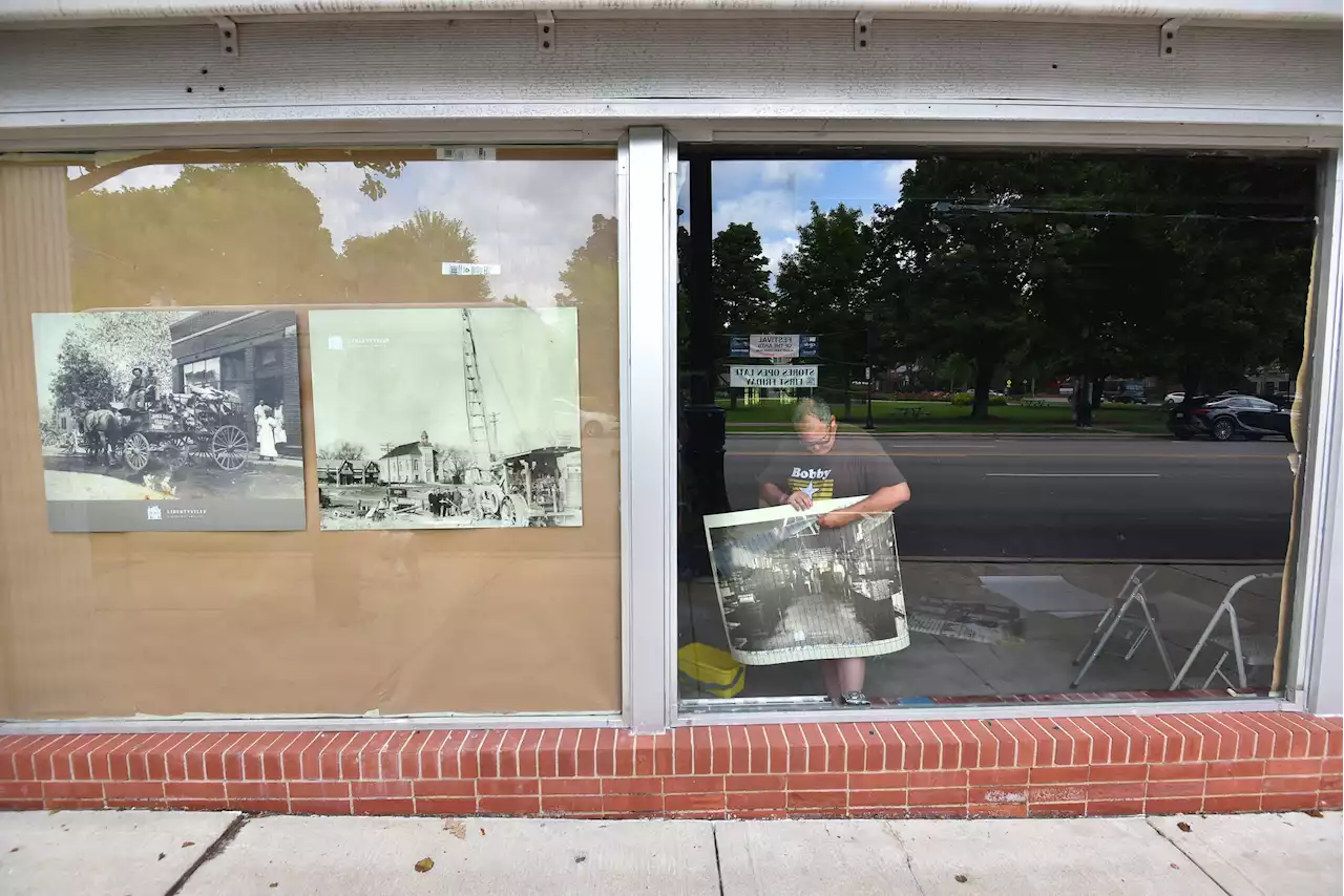 Window art reflects the past, hints at future of working in Libertyville