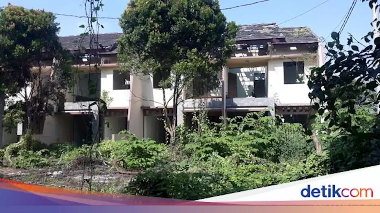 Ada Komplek Elite Tak Berpenghuni di Jakarta! Puluhan Rumah Mewah Terbengkalai